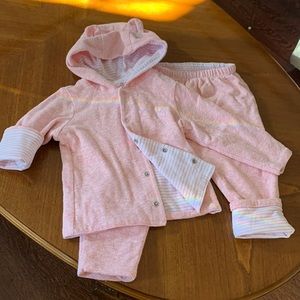 Gap reversible pink sweatsuit - size 12-18 months